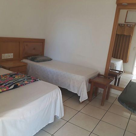 Pluma Hotel Jaru エクステリア 写真